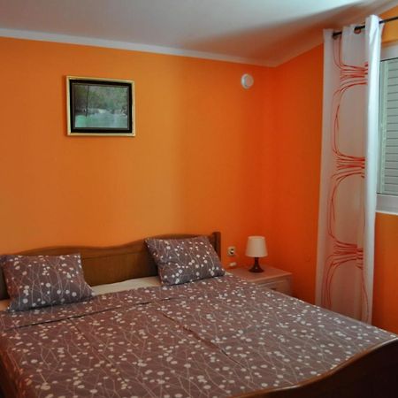 Marina Apartments Вир Екстериор снимка