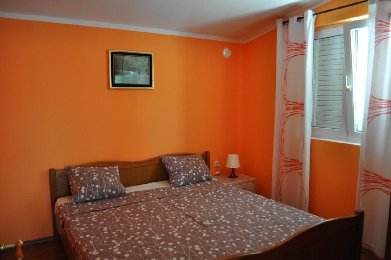 Marina Apartments Вир Екстериор снимка