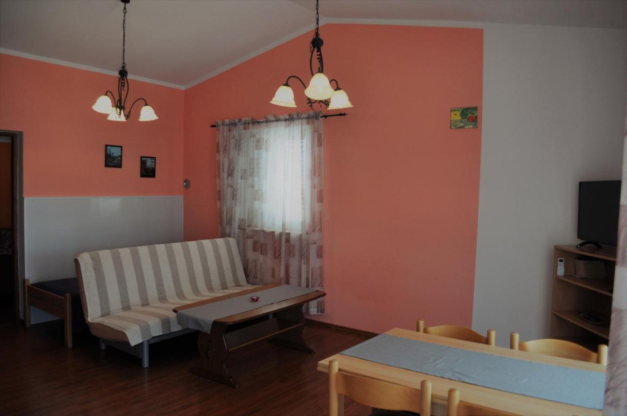 Marina Apartments Вир Екстериор снимка